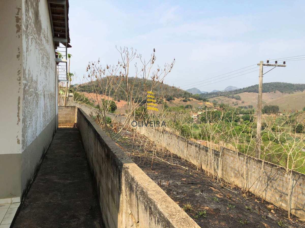 Casa - Vale da Ternura (Caixote) - Imobiliária Oliveira