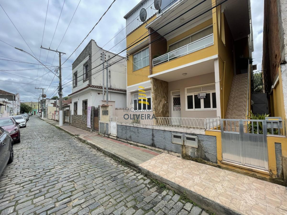 Casa - Vila Laroca - Imobiliária Oliveira