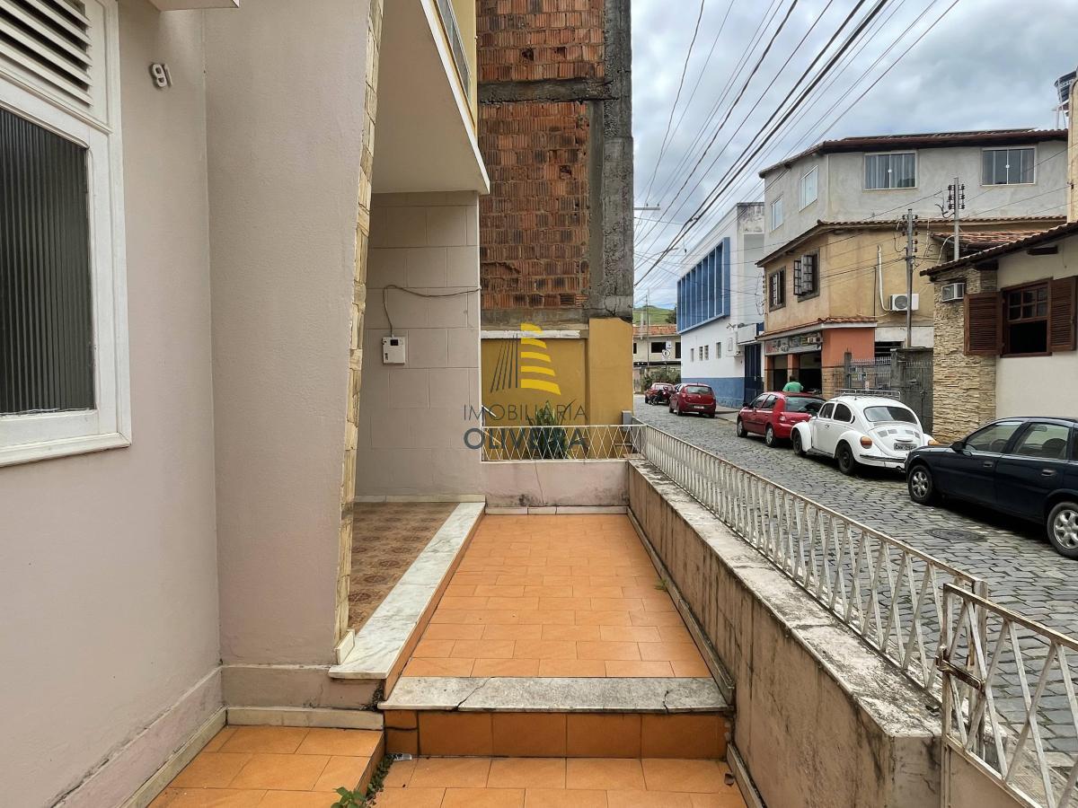 Casa - Vila Laroca - Imobiliária Oliveira