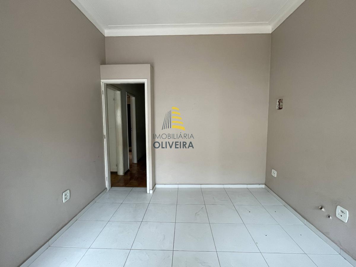 Casa - Vila Laroca - Imobiliária Oliveira