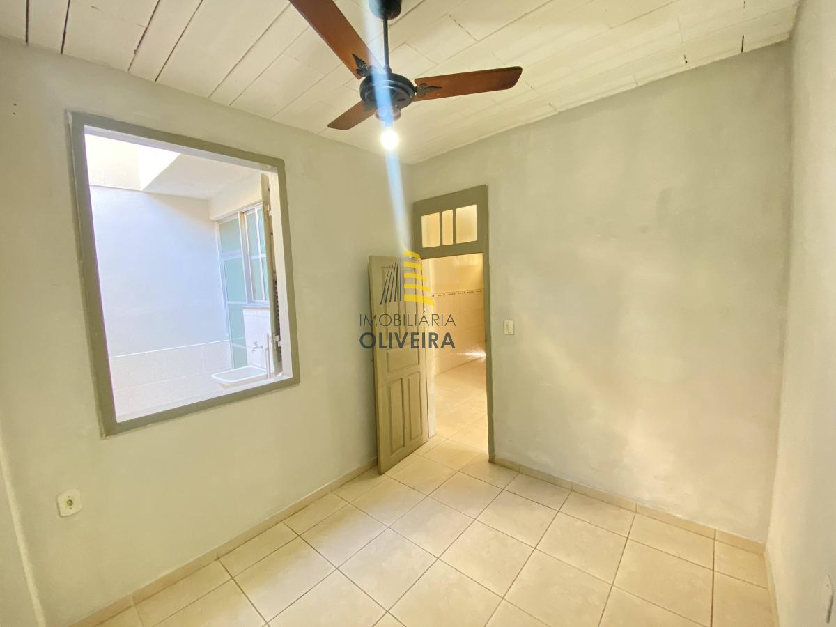 Casa - Vila Laroca - Imobiliária Oliveira