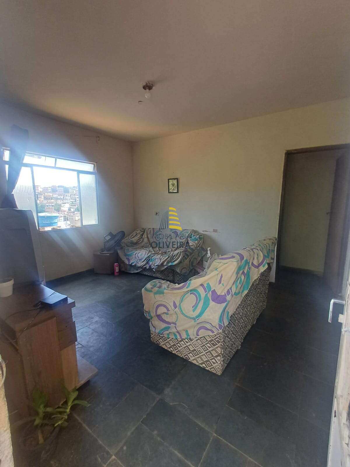 Casa - Banqueta - Imobiliária Oliveira