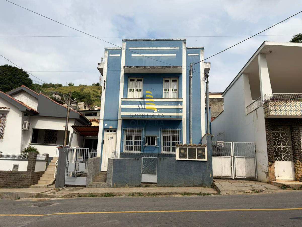 Casa - Vila Laroca - Imobiliária Oliveira