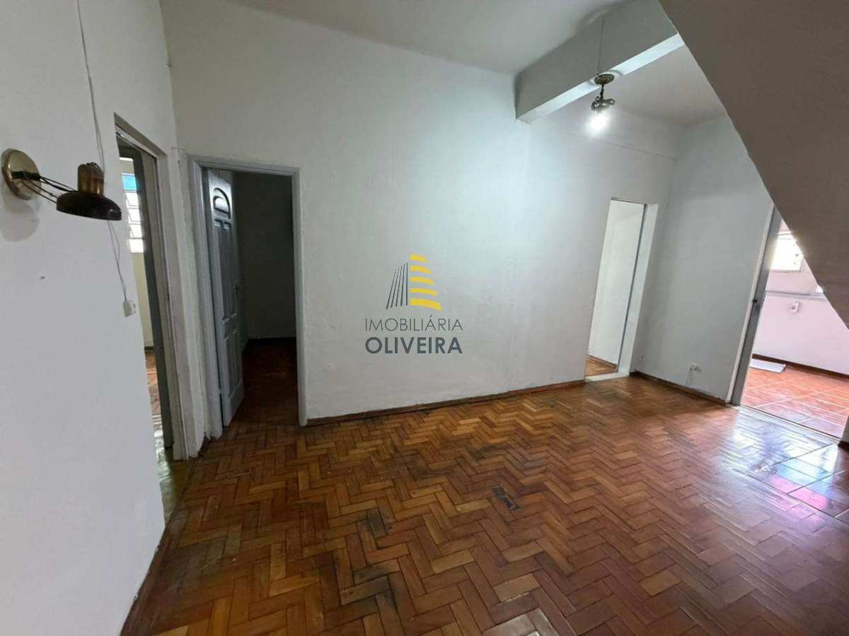 Casa - Vila Laroca - Imobiliária Oliveira