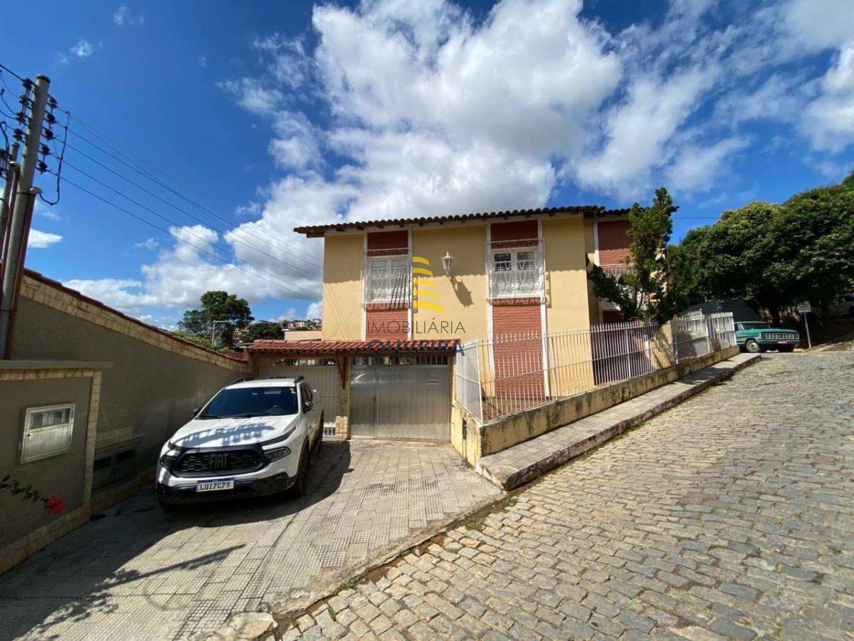 Casa - Vila Laroca - Imobiliária Oliveira