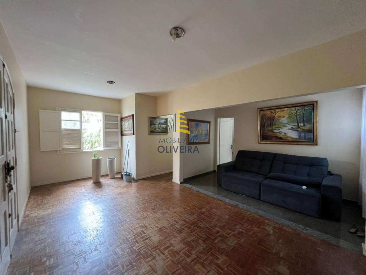 Casa - Vila Laroca - Imobiliária Oliveira