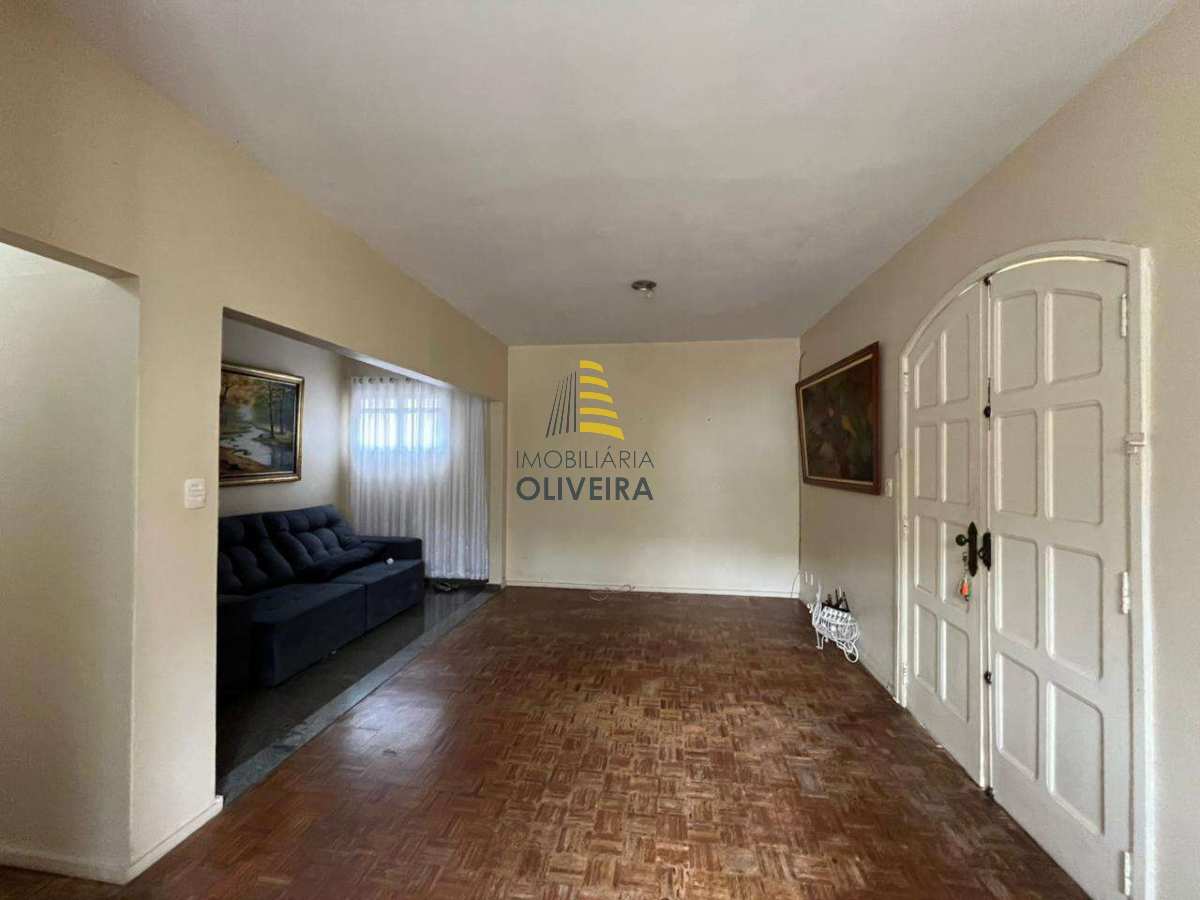 Casa - Vila Laroca - Imobiliária Oliveira