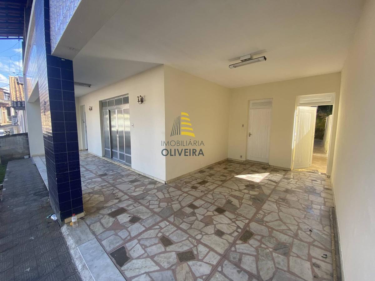 Duas casas - Vila Laroca - Imobiliária Oliveira