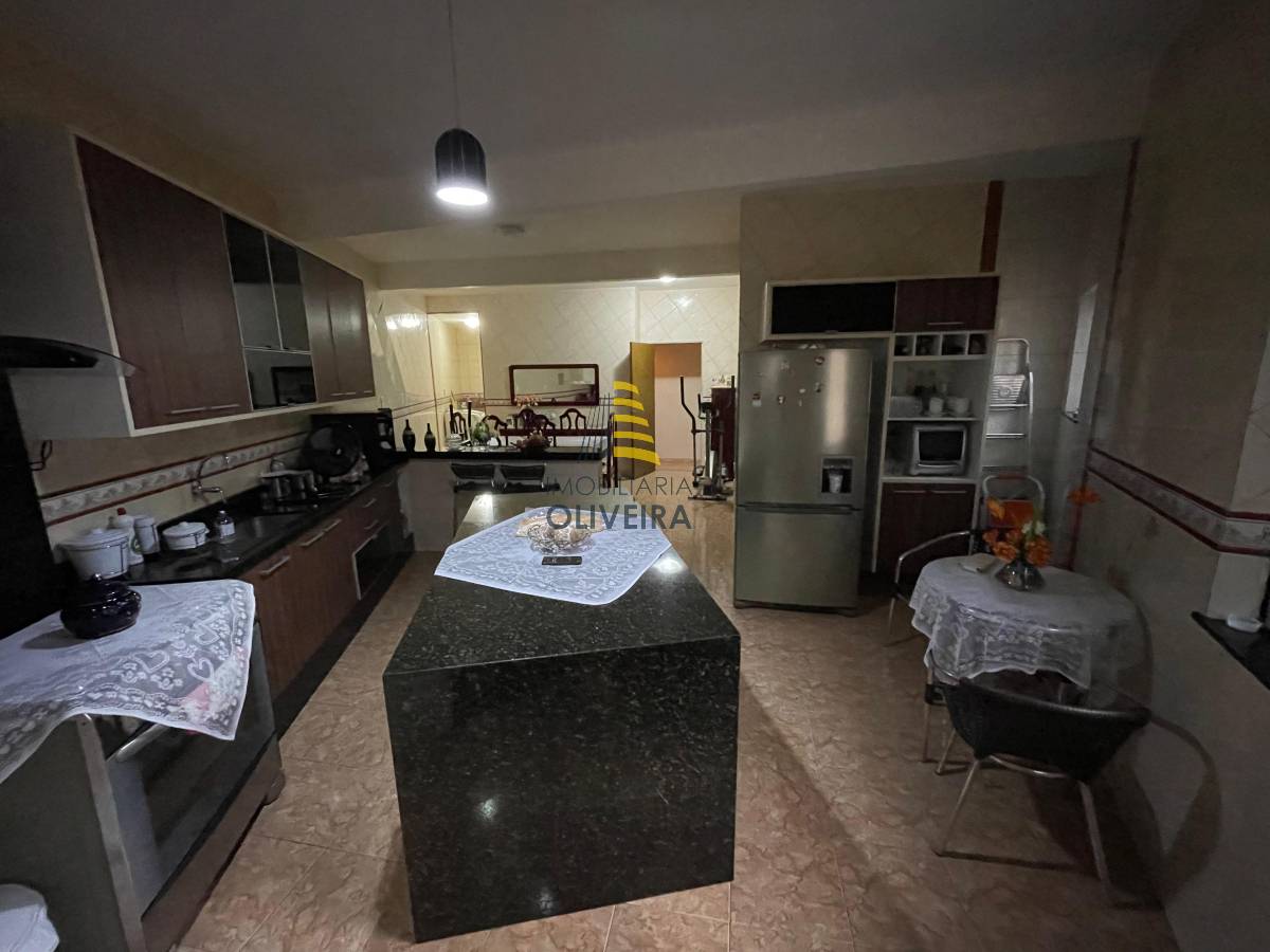 Prédio Misto - Vila Laroca - Imobiliária Oliveira